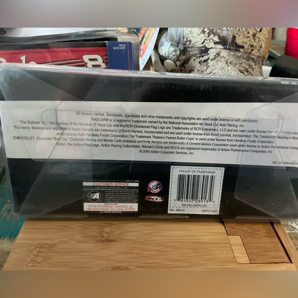 Kevin Harvick #21 Diecast Bank 1:24 Stock Car Winner’s Circle Nascar Collectable - Picture 6 of 6